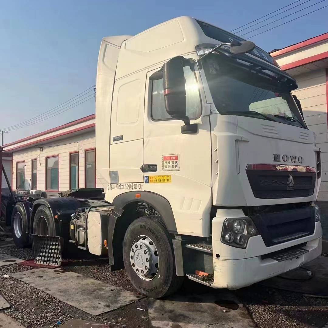 二手豪沃T7H牽引車(chē)