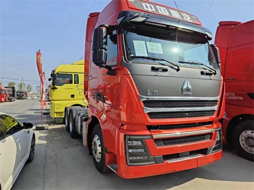 豪沃TH7牽引車