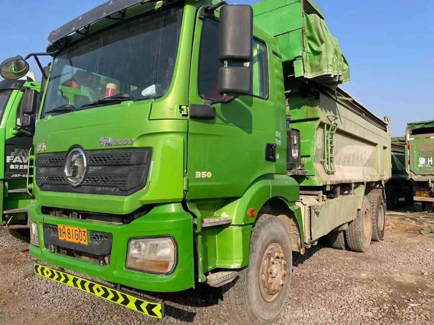 二手陜汽德龍后八輪自卸車(chē)